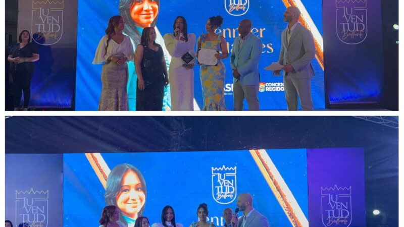 Jennifer Betances es reconocida en los Premios Juventud Brillante de Santo Domingo Norte