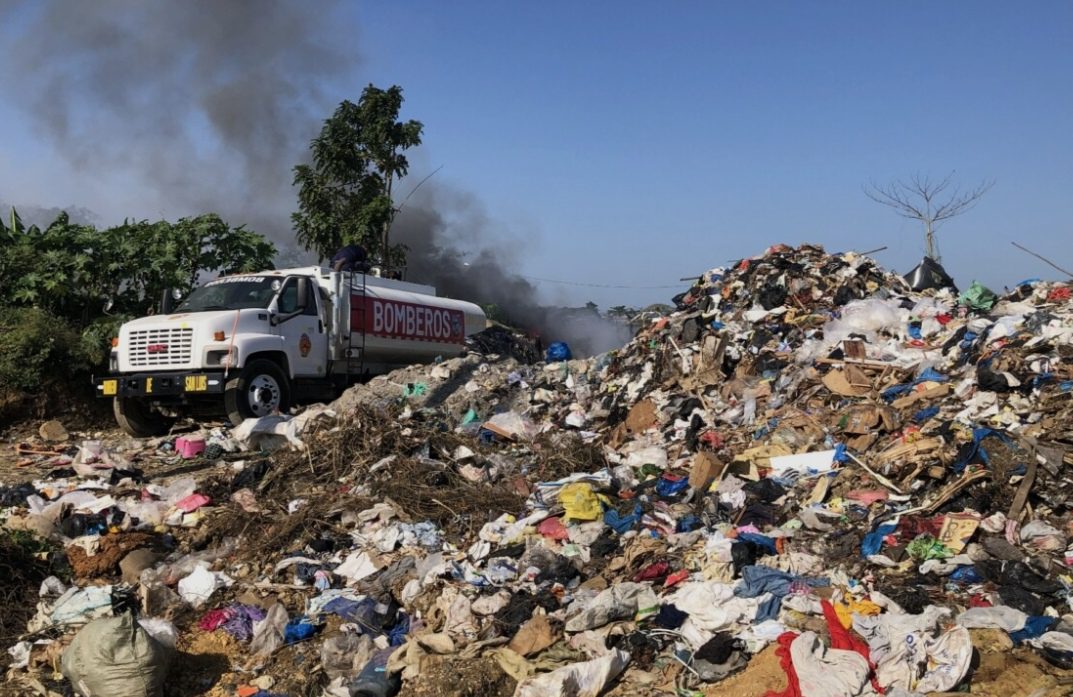 Crisis ambiental en San Luis: vertedero pone en riesgo a comunidades y al río Ozama