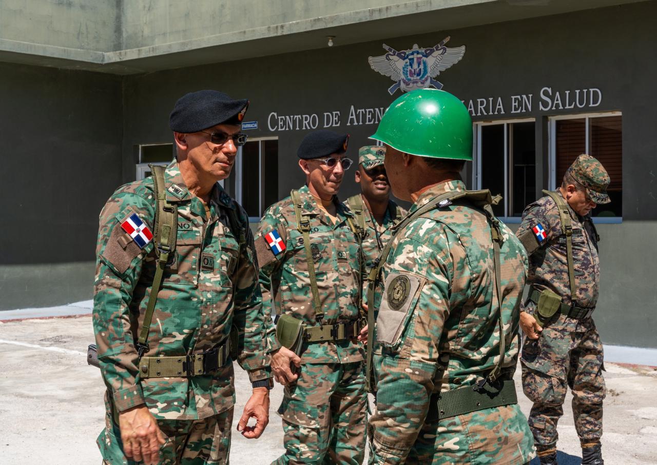 Comandante del Ejército realiza recorrido por unidades de la 5ta. Brigada de Infantería.