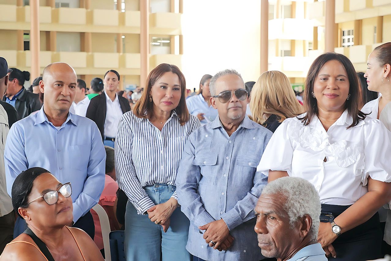 Bonao se moviliza: Más de 2000 personas dialogan en encuentro con Supérate para fortalecer su bienestar