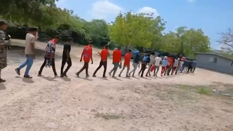 En zona fronteriza con Dajabón Ejército detiene a 23 haitianos indocumentados