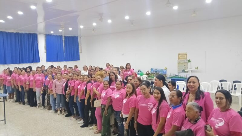 Juramentan más de 150 nuevas integrantes de la Fundación Gestión y Desarrollo de la Mujer en San Francisco de Macorís