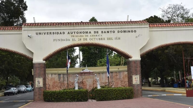 Radhamés Silverio reúne a más de 300 doctores y proyecta nueva etapa científica en la UASD