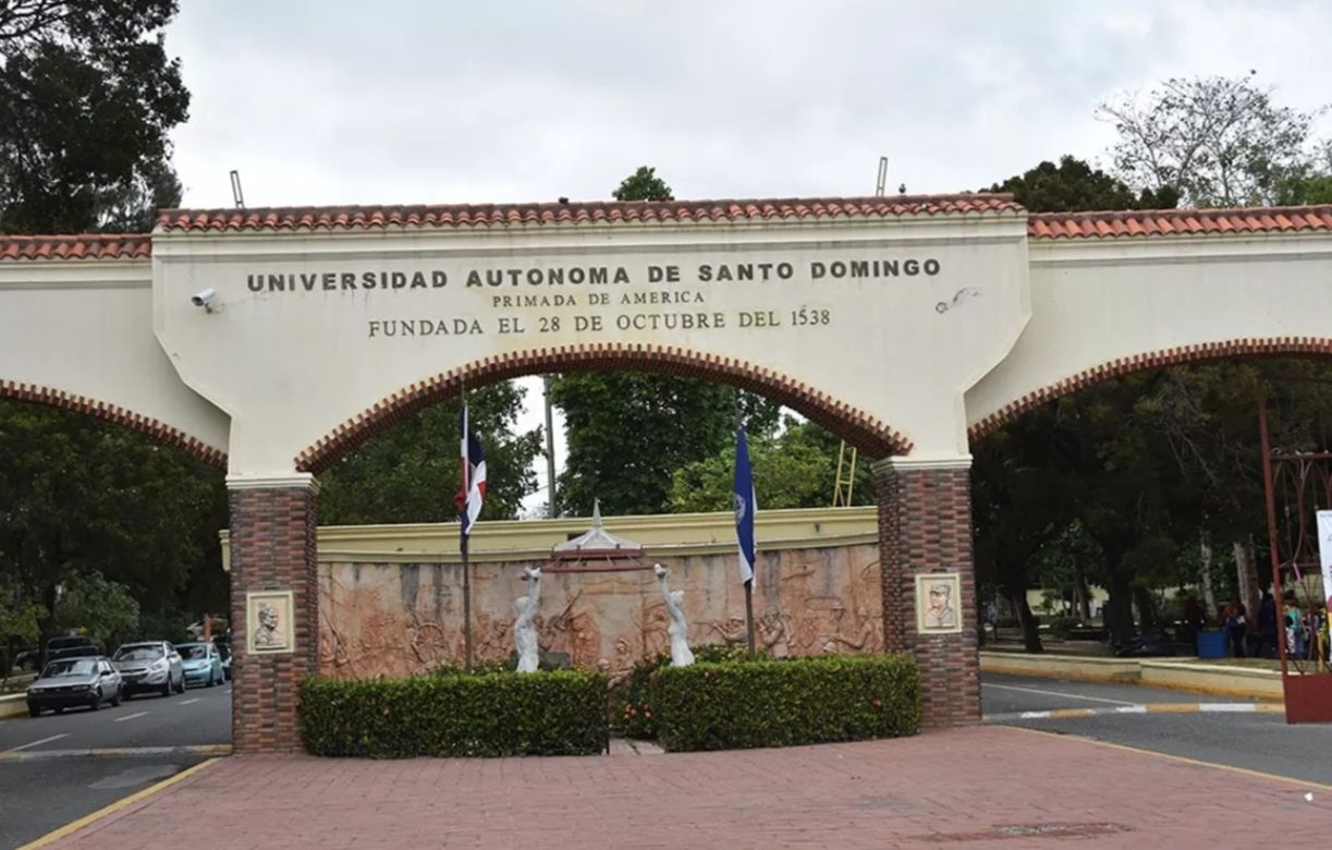 Radhamés Silverio reúne a más de 300 doctores y proyecta nueva etapa científica en la UASD