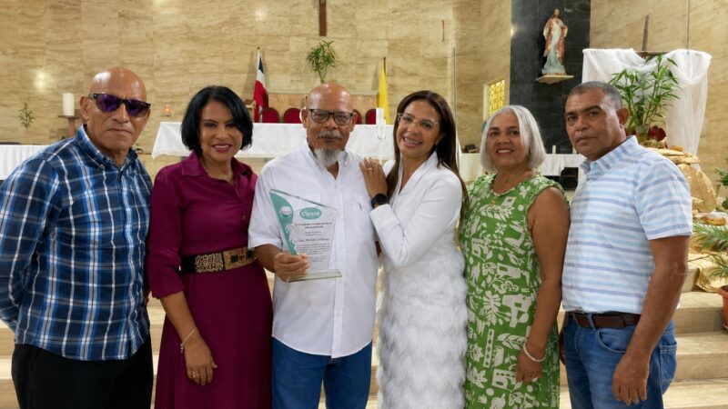 CIPESA reconoce la trayectoria del periodista Luís Moreno Cárdenas por sus aportes al periodismo de salud