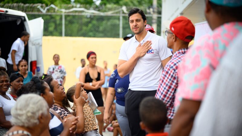 Raymond Rodríguez y Fundación GBC desbordan de esperanza a Cristo Rey con un gigantesco operativo médico que impacta a más de 300 personas!