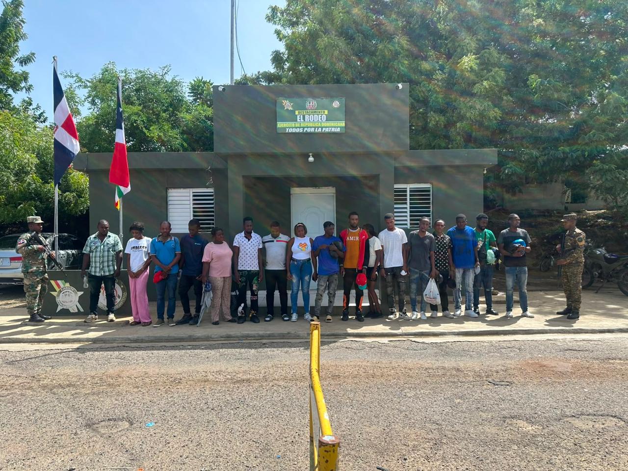 Patrullas del ERD interceptan a 88 migrantes indocumentados en operativos realizados en Valverde, Dajabón y Montecristi