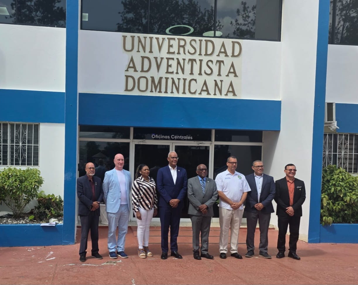 Universidad Adventista Dominicana y Hermandad de Veteranos avanzan acuerdo de colaboración interinstitucional