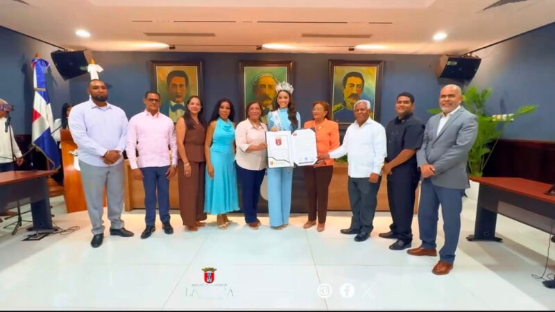 Melissa Núñez regresa a La Vega como Miss República Dominicana Universo 2026 y recibe el respaldo unánime de las autoridades locales