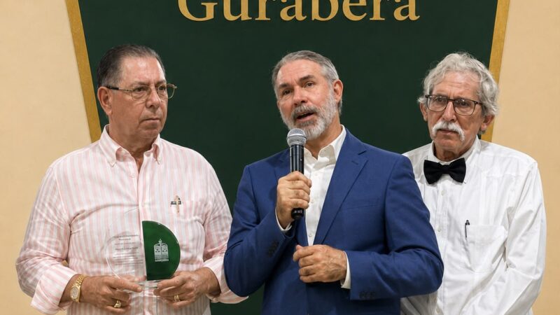 Fundacion Genealogía Gurabera reconoce destacadas personalidades