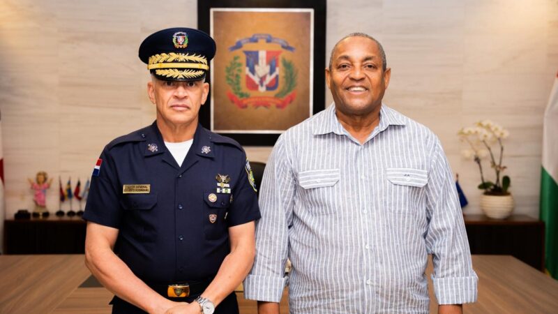 Desarrollo Provincial y Policía Nacional coordinan construcción de 34 nuevas estaciones policiales