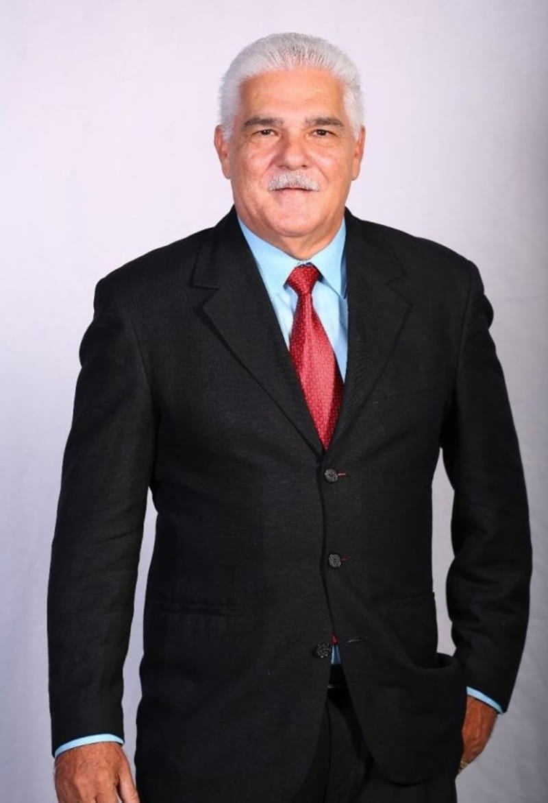Acroarte lamenta fallecimiento del periodista y cronista de arte Claudio Concepción