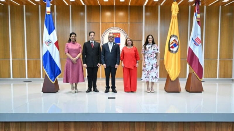 Presidente del TC insta a construir una ciudadanía comprometida con la Constitución