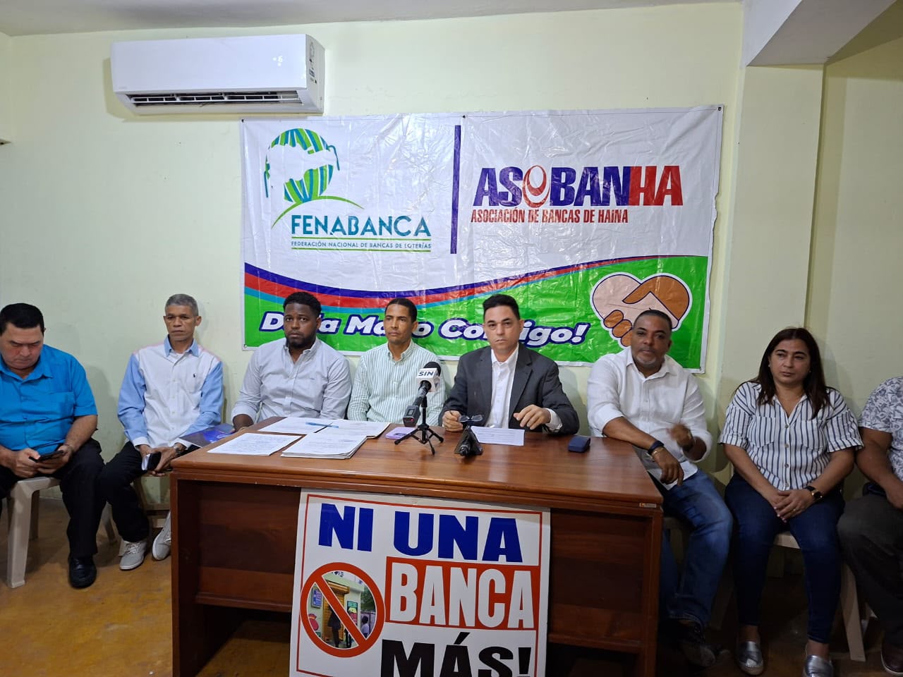Asociación de Bancas de Haina denuncia proliferación indiscriminada de bancas y competencia desleal