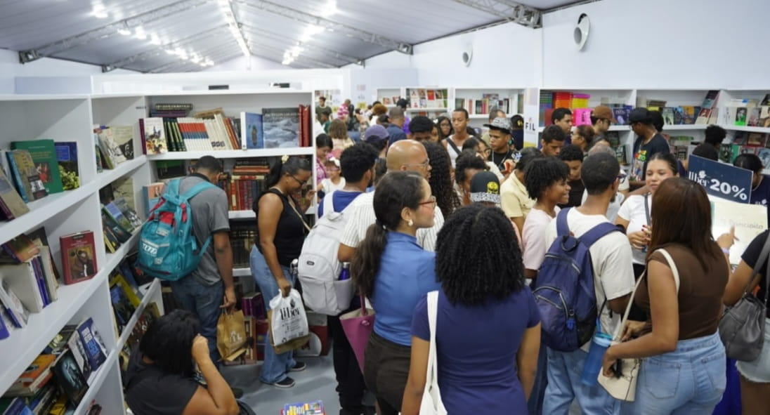 Gran asistencia marca el primer día de la Feria Internacional del Libro Santo Domingo 2026
