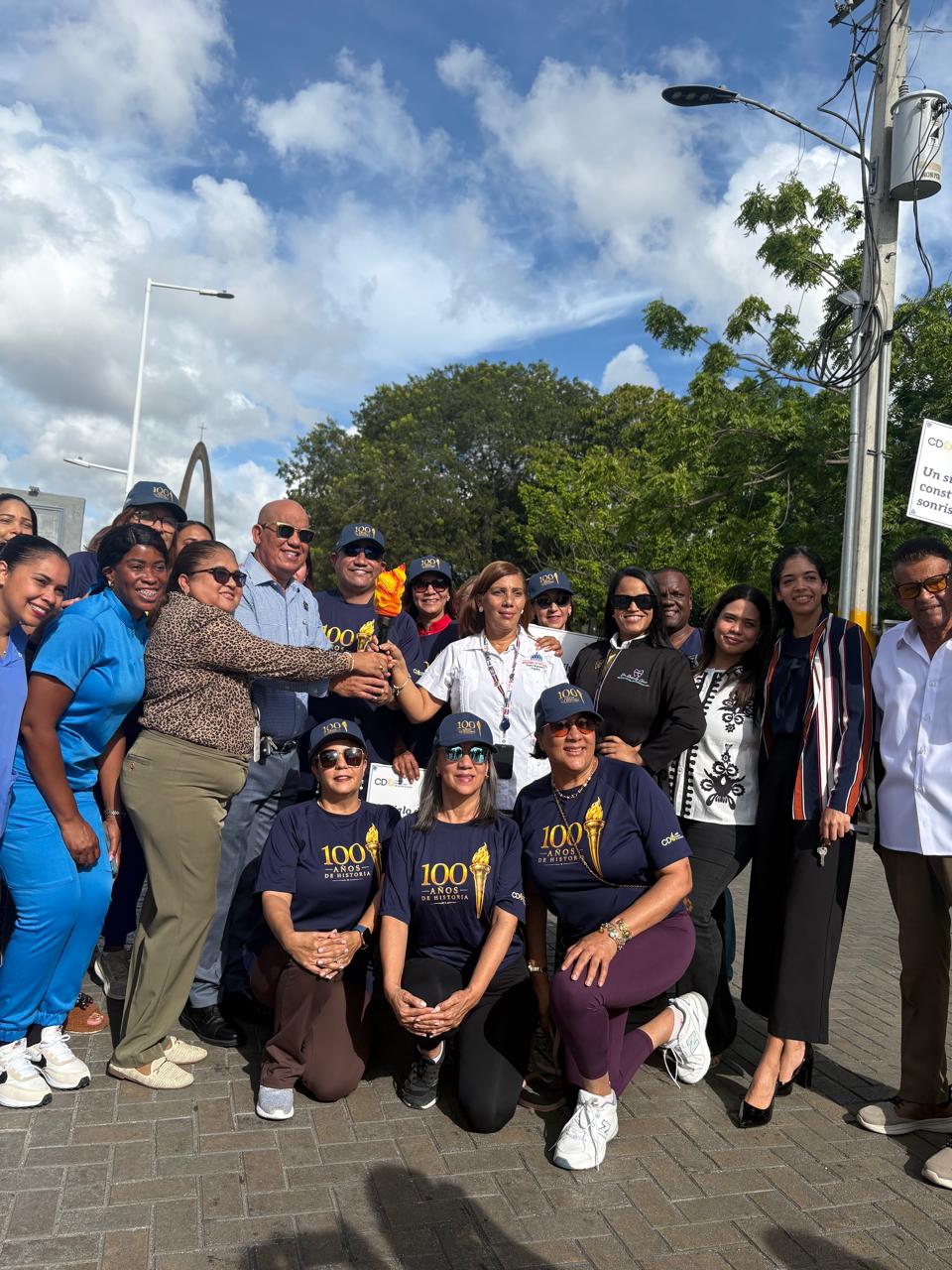 Colegio Dominicano de Odontólogos celebra 100 años de historia con la “Vuelta al país con la Antorcha del Centenario”