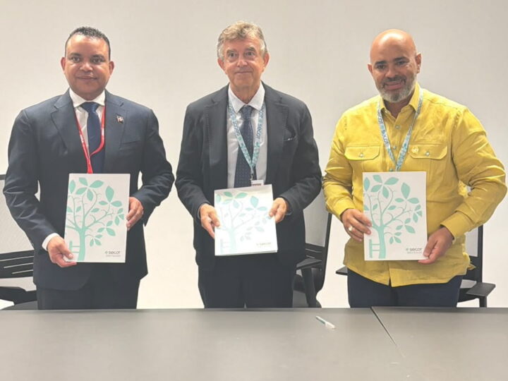 Dr. Julio Landrón anuncia gran convenio para llevar la medicina robótica a los hospitales dominicanos antes del primer cuatrimestre de 2027