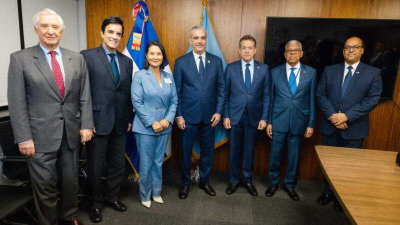 Presidente Luis Abinader plantea llevar a nuevos niveles las relaciones entre República Dominicana y Perú tras reunión bilateral con Keiko Fujimor