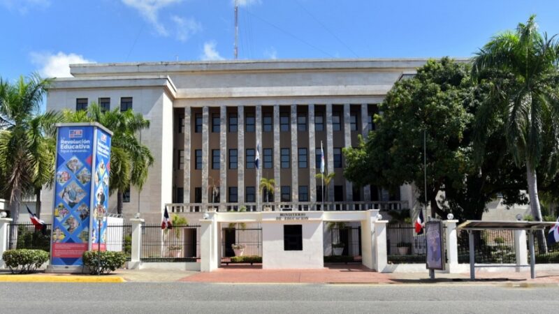 Ministerio de Educación realiza con éxito Simulacro Nacional de Evacuación por Terremoto 2026