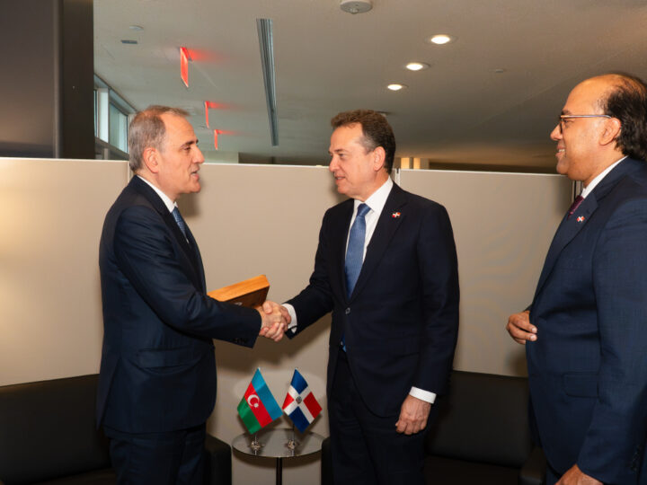 República Dominicana y Azerbaiyán acuerdan exención de visado para titulares de pasaportes ordinarios