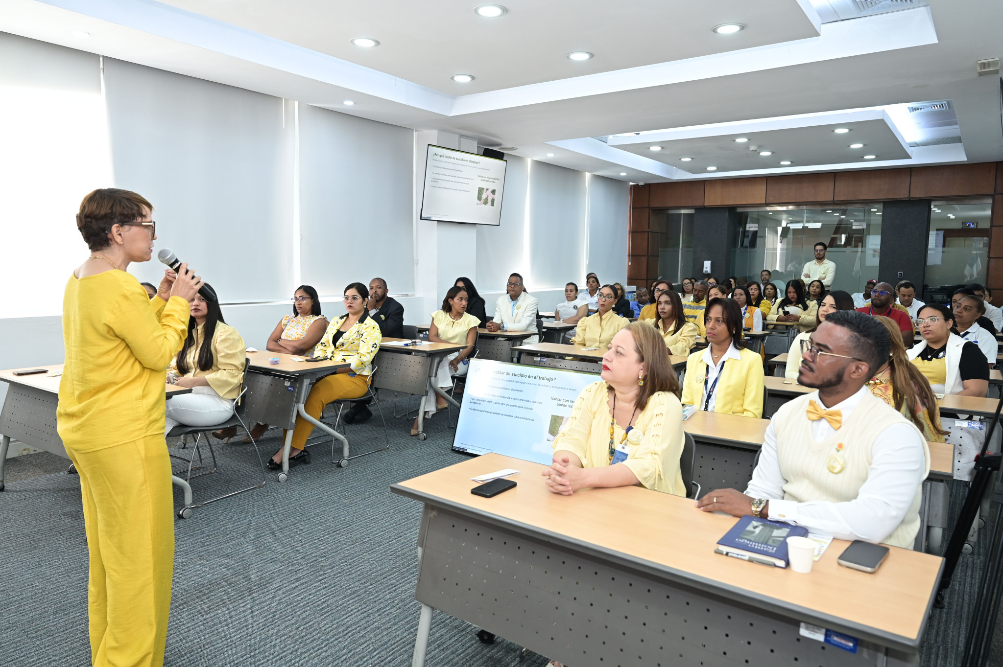 Ministerio de Trabajo imparte charla “Cuidarnos también es Prevenir” por el Día Mundial de la Prevención del Suicidio”