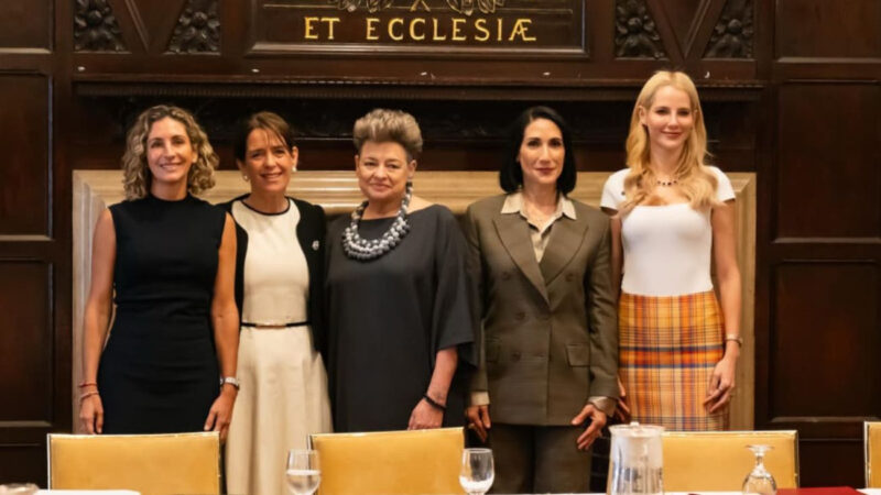 Primera dama Raquel Arbaje destaca iniciativas de protección y bienestar de la niñez durante encuentro en Nueva York