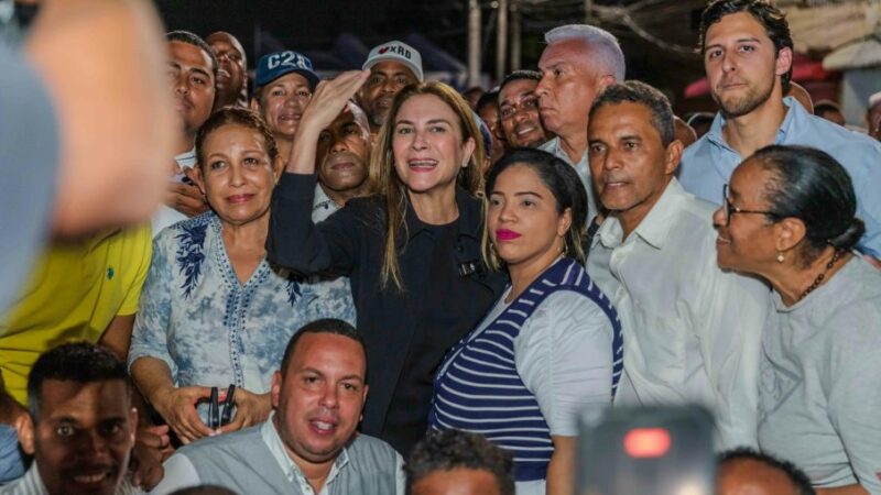 Carolina mejora seguridad en seis subsectores de Cristo Rey con la entrega de 356 luminarias LED instaladas