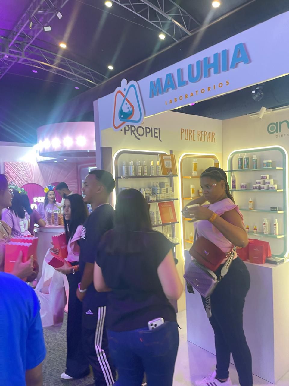PROPIEL enciende el «Glow de Isla» con nuevos productos en Days to Shine 2026