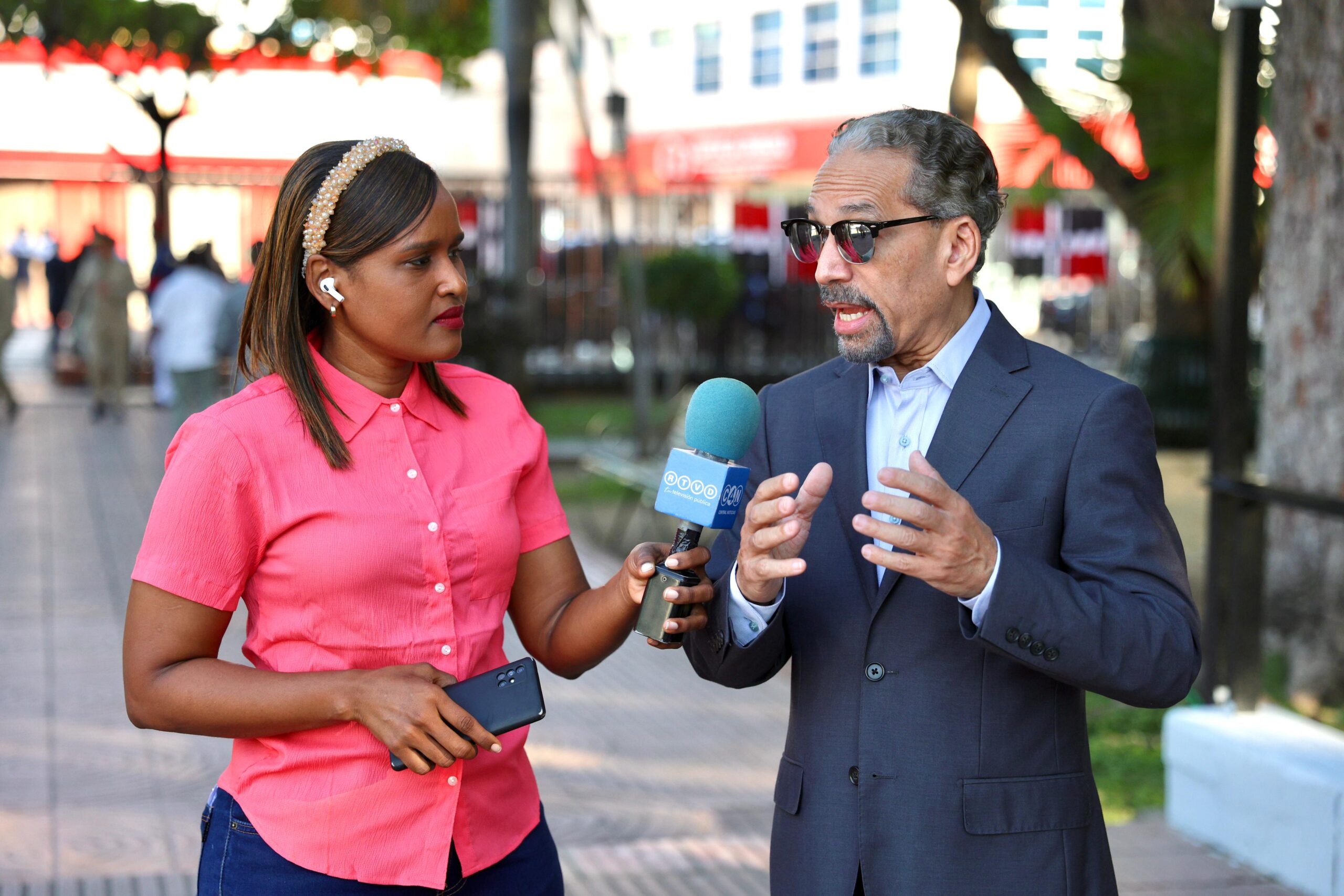 Uribe destaca la coincidencia histórica entre la instalación del despacho de Abinader en Santiago y el Gobierno Restaurador el mismo día