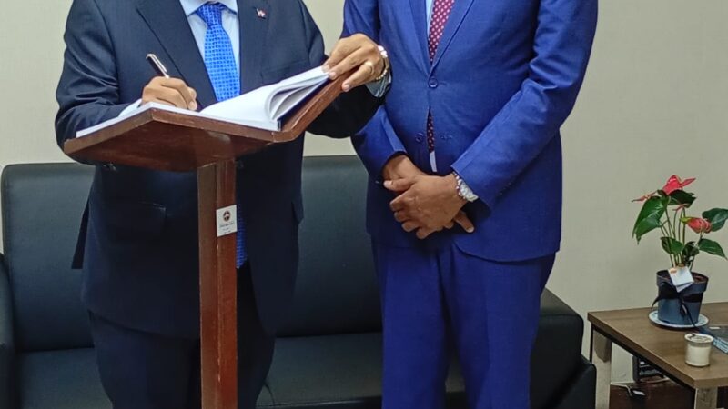 Empresario dominicano radicado en Mozambique visita la Hermandad de Veteranos