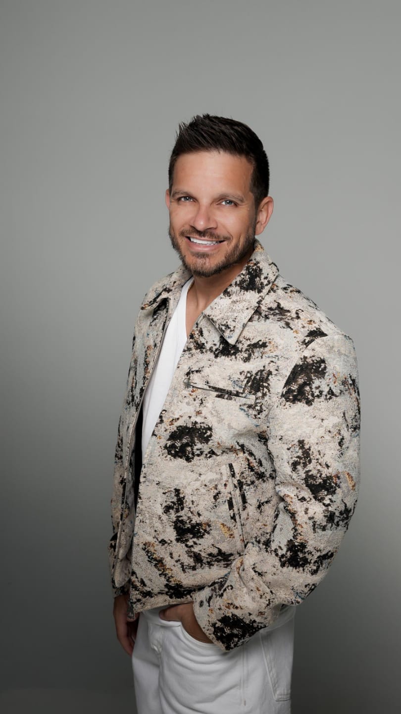 Omar Acedo presenta un nuevo corte promocionar