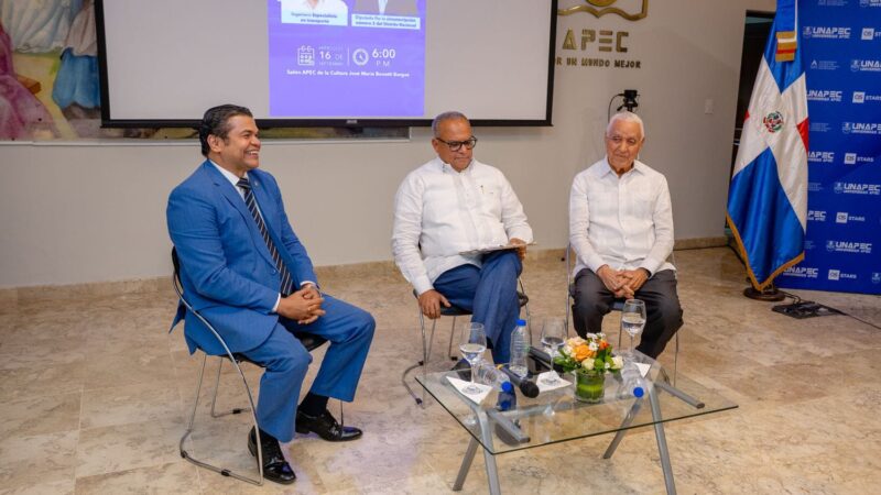 Unapec reúne a especialistas para debatir los desafíos del transporte en República Dominicana