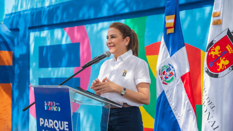 Carolina Mejía impulsa la transformación de Costa Brava con entrega de nuevas obras de embellecimiento