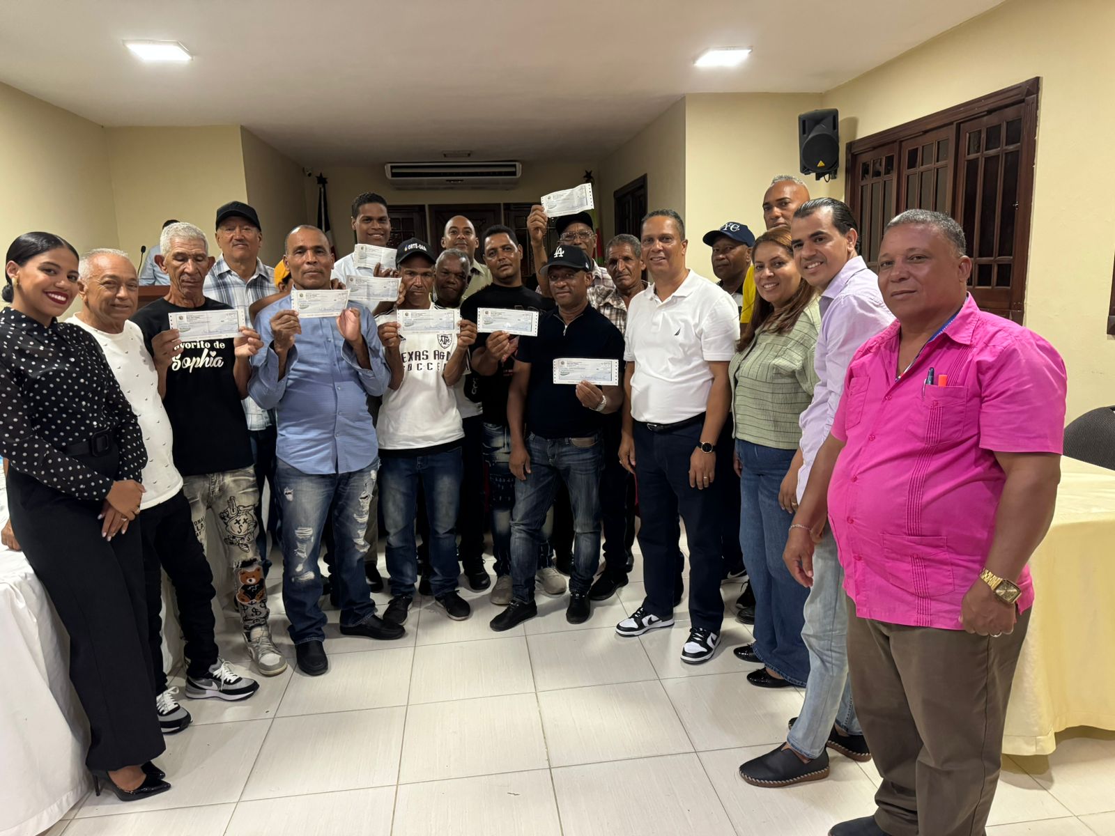 Fermín Noesí desarrolla importantes acciones en favor de Hato del Yaque