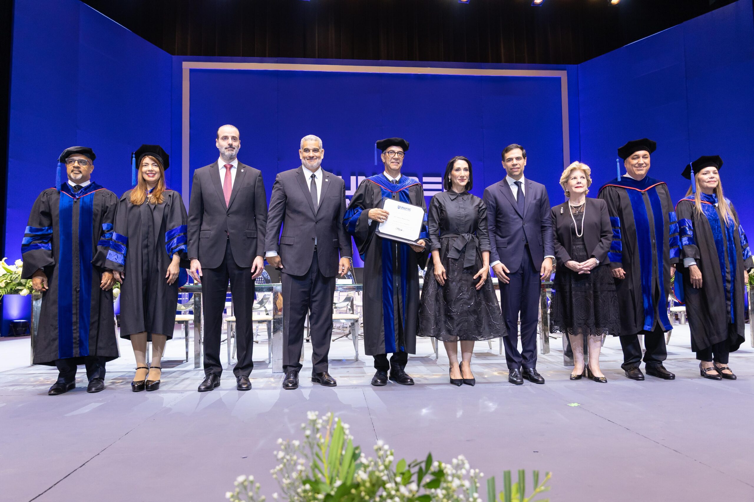 UNAPEC otorga Doctorado Honoris Causa al escritor y filósofo José Mármol