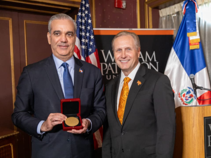 Presidente Luis Abinader recibe la Medalla Presidencial de William Paterson University, el más alto honor otorgado por esa casa de estudios