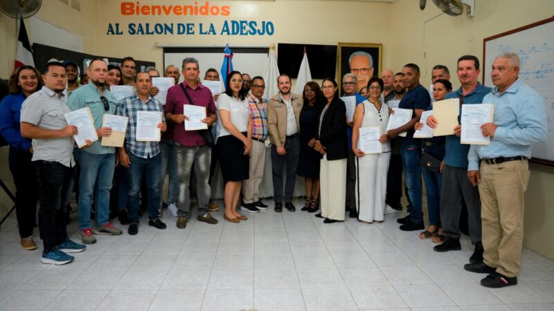 Tecnificación Nacional de Riego entrega más de RD 14 millones en bonificaciones para proyectos agrícolas en Ocoa y Peravia