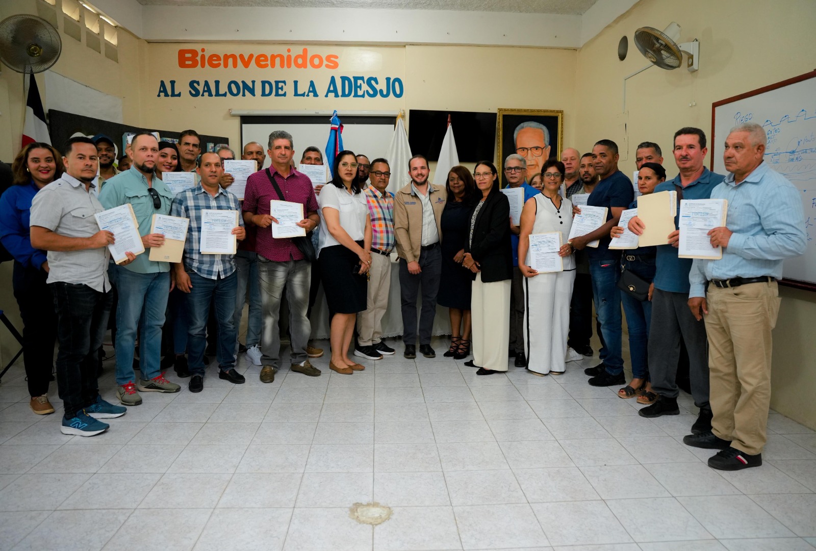 Tecnificación Nacional de Riego entrega más de RD 14 millones en bonificaciones para proyectos agrícolas en Ocoa y Peravia