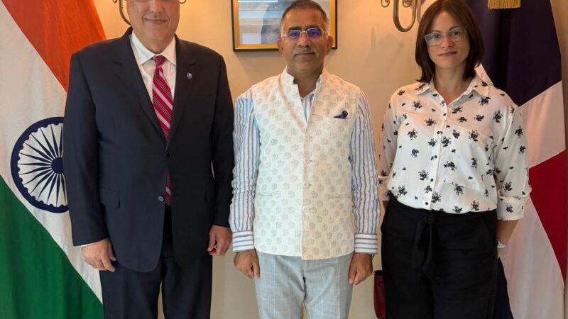 Rector de Unapec recibe Lifetime Achievement Award en la India y consolida histórica alianza académica con KIIT