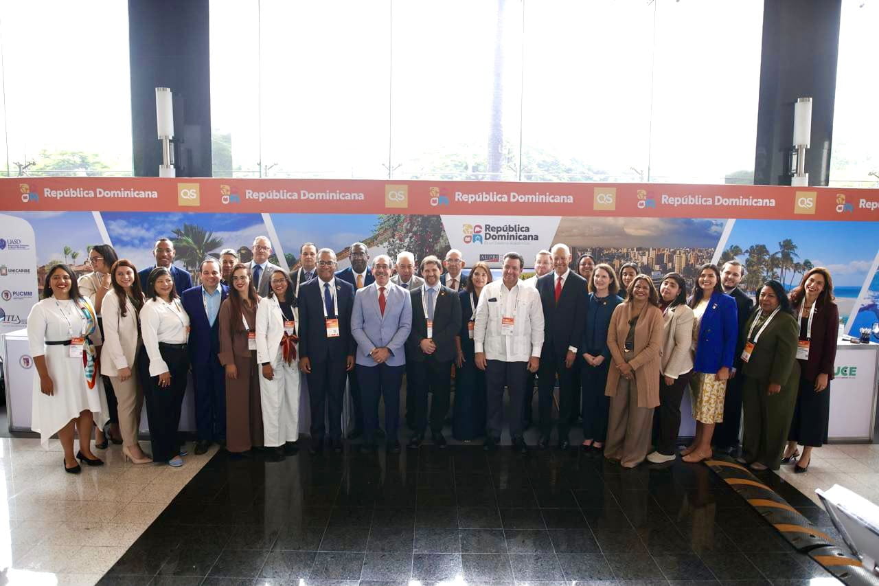 RD fortalece su posicionamiento como destino académico en QS Higher Ed Summit: Americas 2026 en México