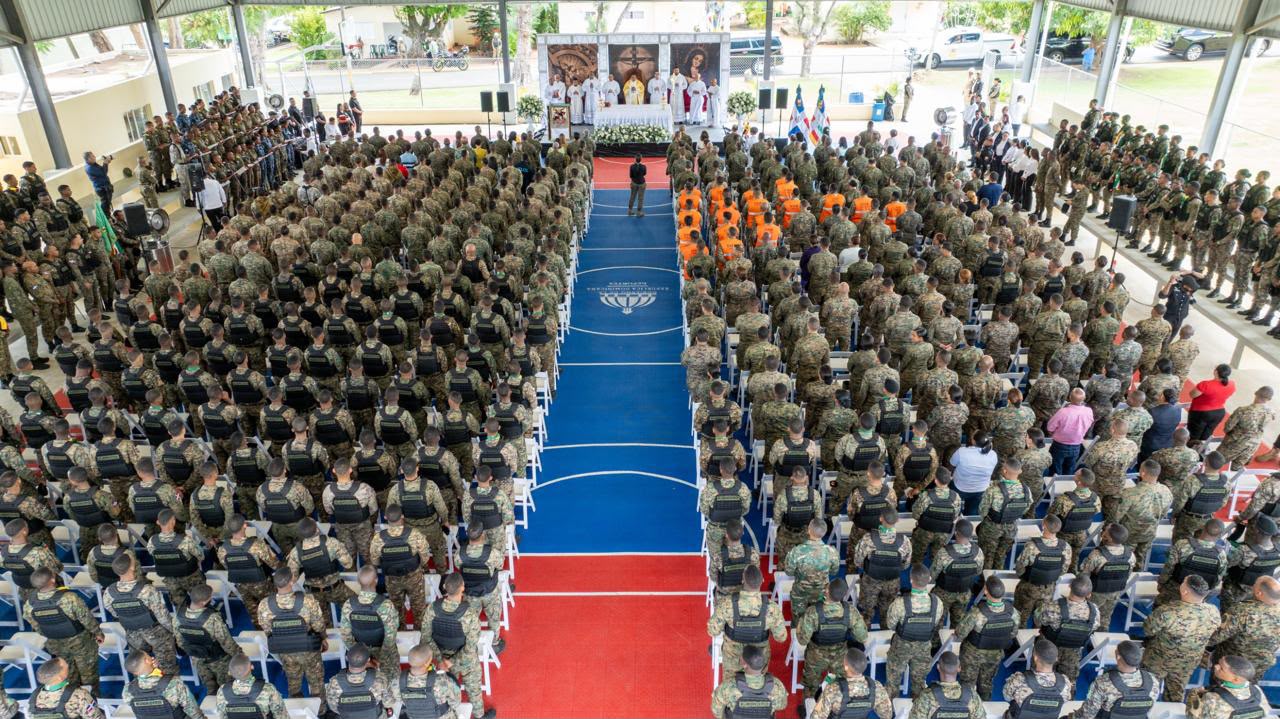 EJÉRCITO DE REPÚBLICA DOMINICANA CELEBRA MISA EN HONOR A SAN MIGUEL ARCÁNGEL, SU SANTO PATRONO.