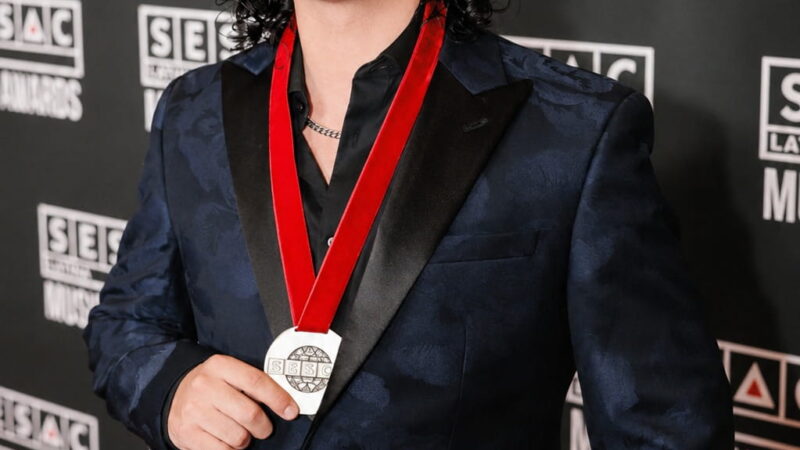 Del estudio al Latin GRAMMY: Vicente Pinto consolida una década de trayectoria en la música latina