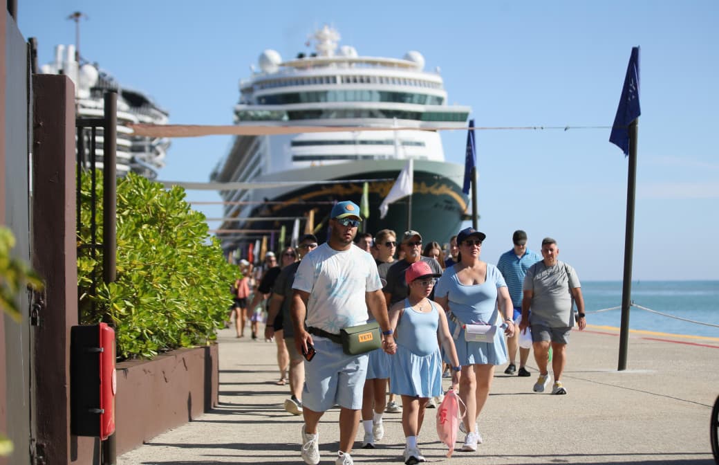 Primer crucero de Disney llega a RD; Puerto Plata recibió este martes casi 13 mil cruceristas