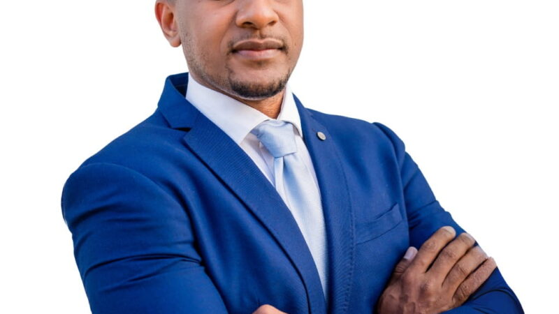 Periodista Simeón Alcántara es anunciado como presidente del jurado de los premios View Awards
