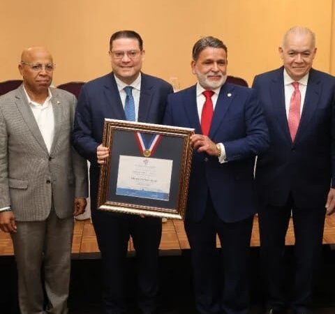 Comerciantes piden reducir tasas de préstamos y comisiones por tarjetas