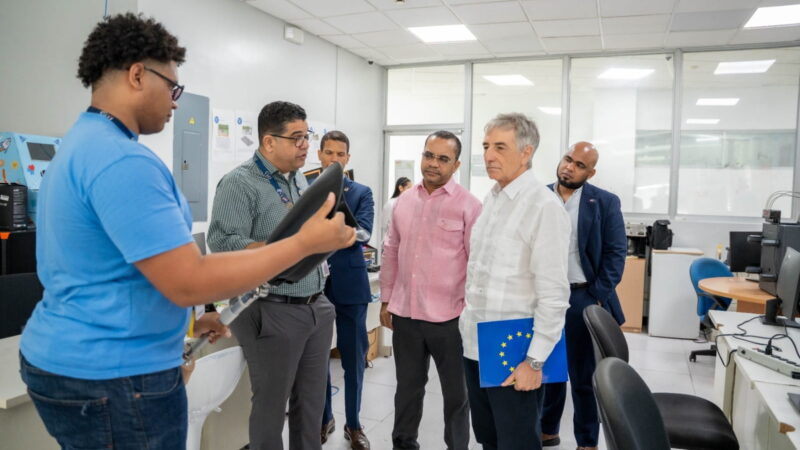 Rector del ITLA recibe visita del embajador de la Unión Europea y destaca cooperación en formación tecnológica