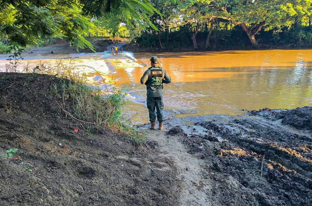 SENPA verifica alerta ciudadana sobre presunta extracción de arena en el río Guayubín