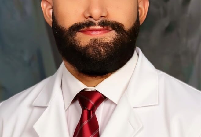 El Dr. Edgardo Mateo, neurocirujano, regresa para poner su formación al servicio de su gente
