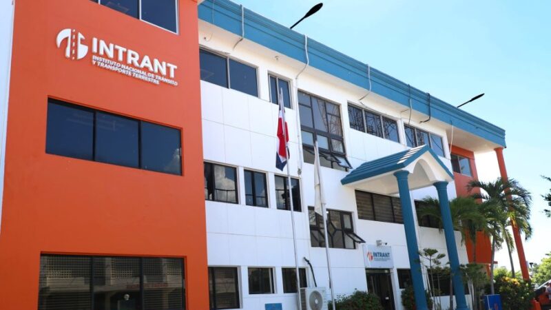 INTRANT paga la única factura que tenía pendiente con el Colegio Médico Dominicano