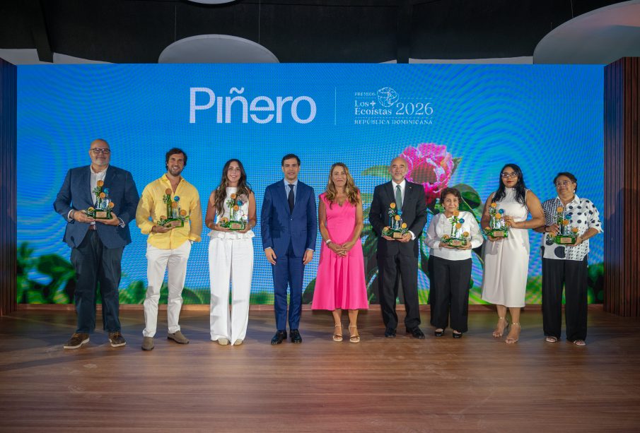 Piñero celebra la III edición de los premios “Los + Ecoístas” en RD y reconoce el liderazgo en sostenibilidad